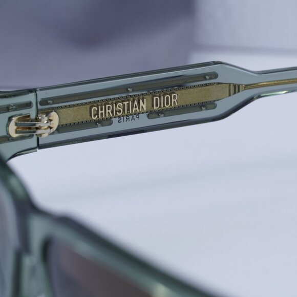Final Price! Dior DIORSIGNATURE S9U 55F2 Green Sunglasses